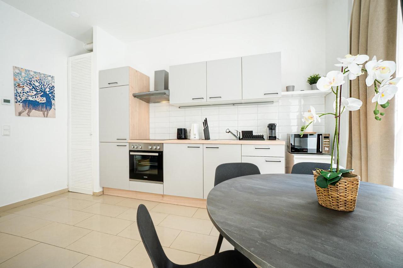 Modern And Lovely Apartment Next To Subway Station Вена Экстерьер фото