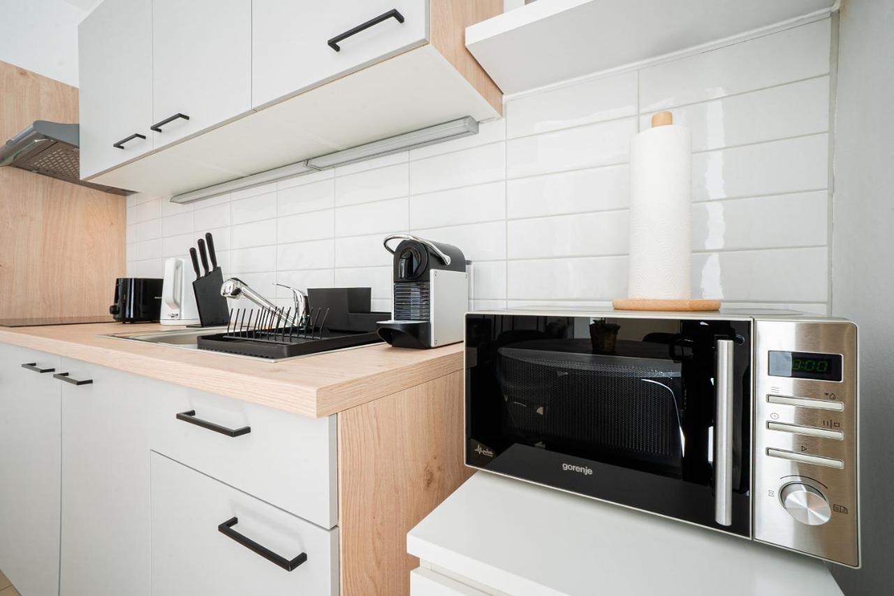 Modern And Lovely Apartment Next To Subway Station Вена Экстерьер фото
